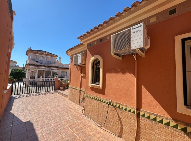 Återförsäljning - Villa - Playa Flamenca
