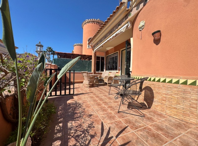 Återförsäljning - Villa - Playa Flamenca