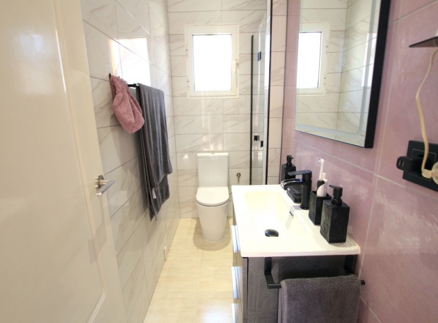 Återförsäljning - Villa - Villamartin