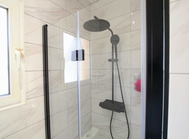 Återförsäljning - Villa - Villamartin