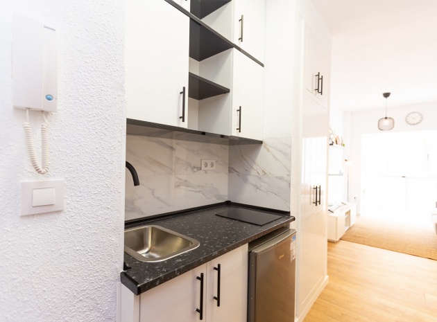 Revente - Appartement - Torrevieja - Beachside Torrevieja