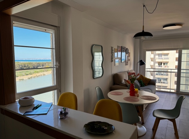 Resale - Apartment - Guardamar del Segura - Puerto Deportivo