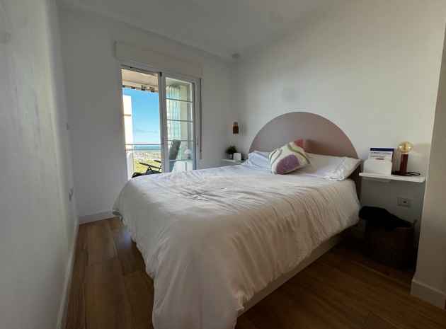 Resale - Apartment - Guardamar del Segura - Puerto Deportivo