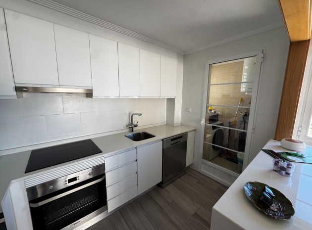 Resale - Apartment - Guardamar del Segura - Puerto Deportivo