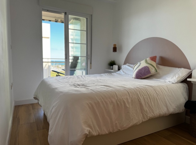 Resale - Apartment - Guardamar del Segura - Puerto Deportivo