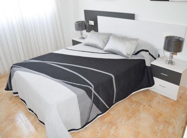Resale - Apartment - La Marina