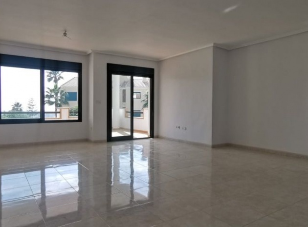 Resale - Apartment - Campoamor