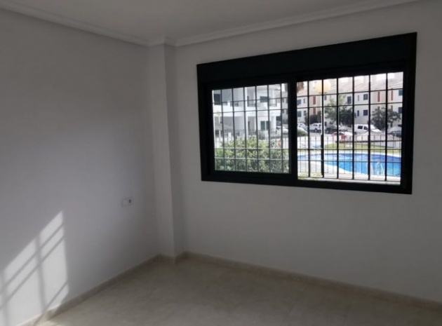 Resale - Apartment - Campoamor