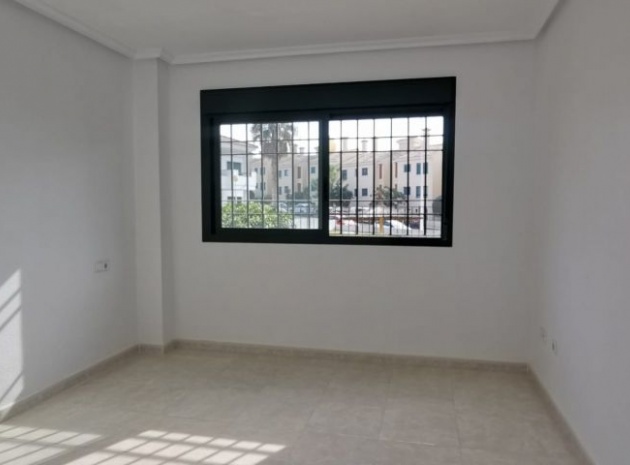 Resale - Apartment - Campoamor