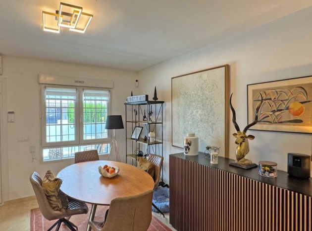 Resale - Townhouse - Villamartin - rioja