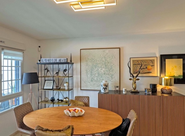 Resale - Townhouse - Villamartin - rioja