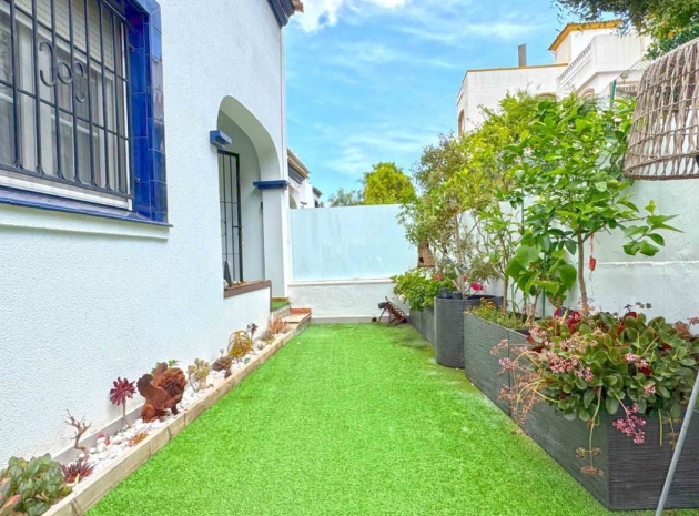 Resale - Townhouse - Villamartin - rioja