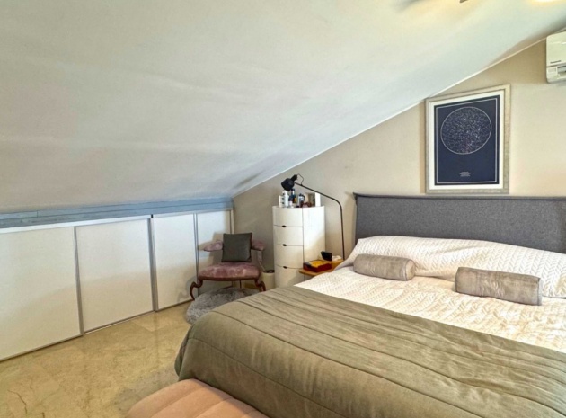 Resale - Townhouse - Villamartin - rioja