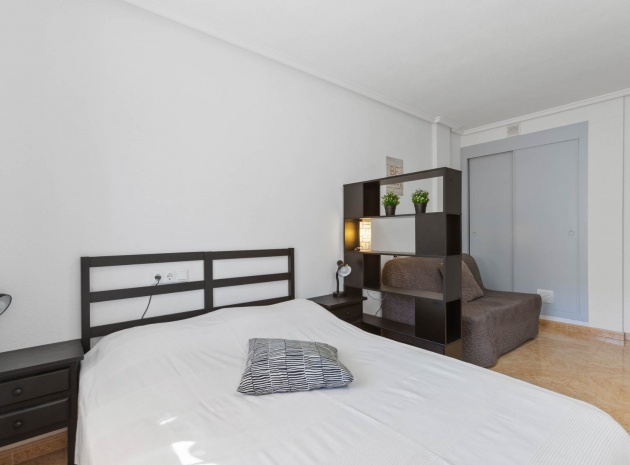 Wiederverkauf - Wohnung - Torrevieja - Beachside Torrevieja