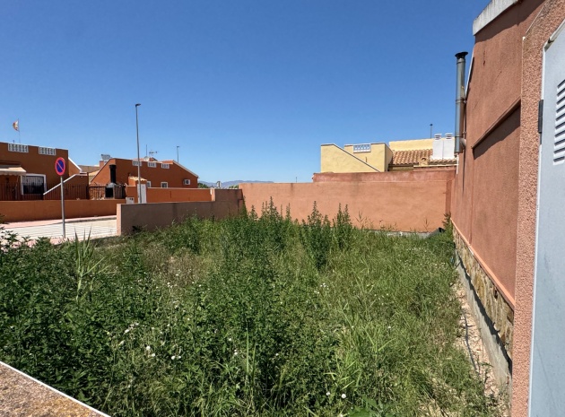 Revente - Terre - Daya Nueva