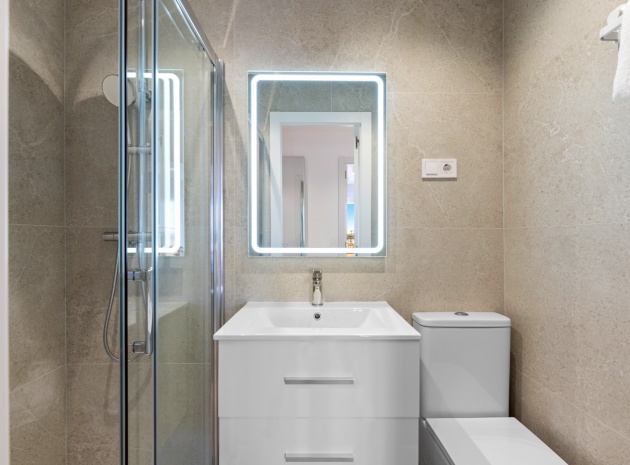 Återförsäljning - Lägenhet - Torrevieja