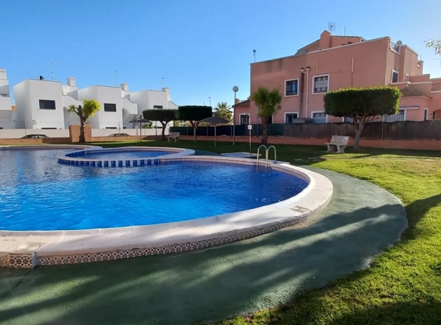 Wiederverkauf - Villa - Los Montesinos - La Herrada