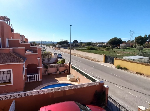 Wiederverkauf - Villa - Los Montesinos - La Herrada