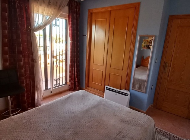 Wiederverkauf - Villa - Los Montesinos - La Herrada