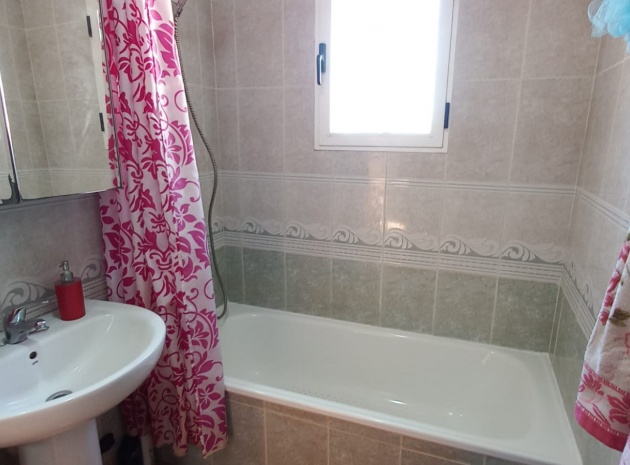 Wiederverkauf - Villa - Los Montesinos - La Herrada