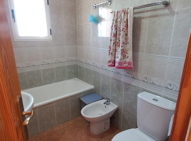 Wiederverkauf - Villa - Los Montesinos - La Herrada