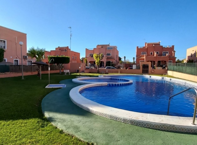 Wiederverkauf - Villa - Los Montesinos - La Herrada