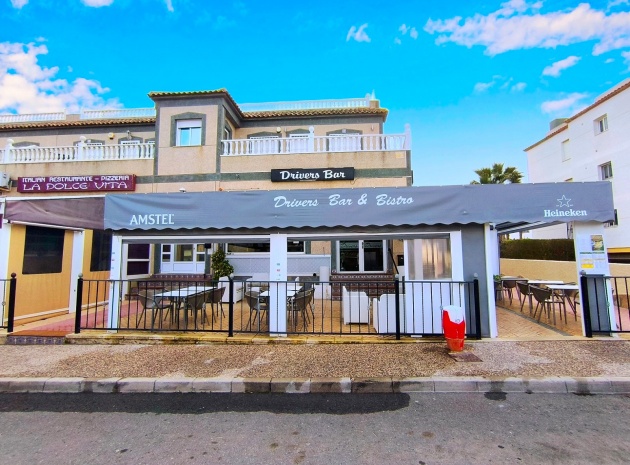 Resale - Commercial - Villamartin