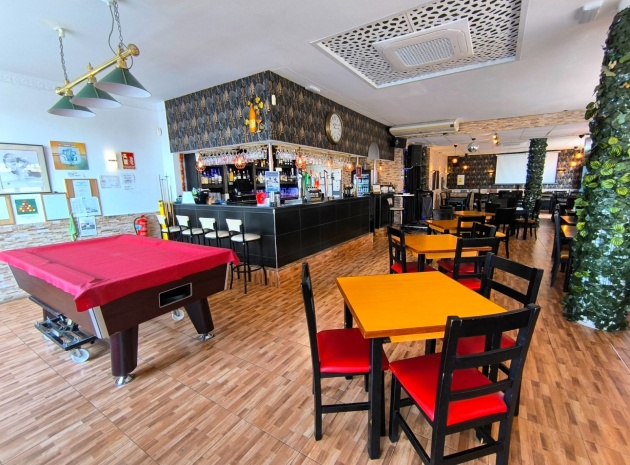 Resale - Commercial - Villamartin