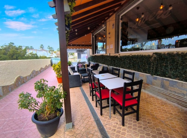 Resale - Commercial - Villamartin