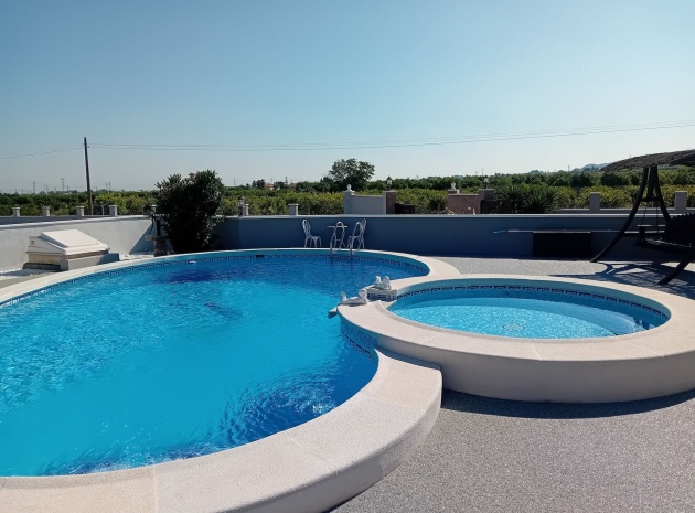 Resale - Villa - Jacarilla - jacarilla