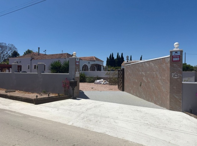 Resale - Villa - Jacarilla - jacarilla