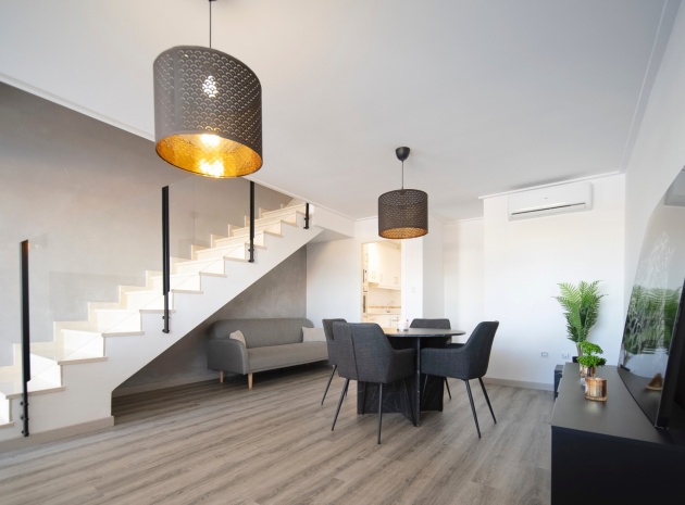 Resale - Townhouse - Los Balcones