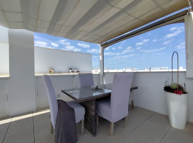 Resale - Apartment - Vistabella Golf