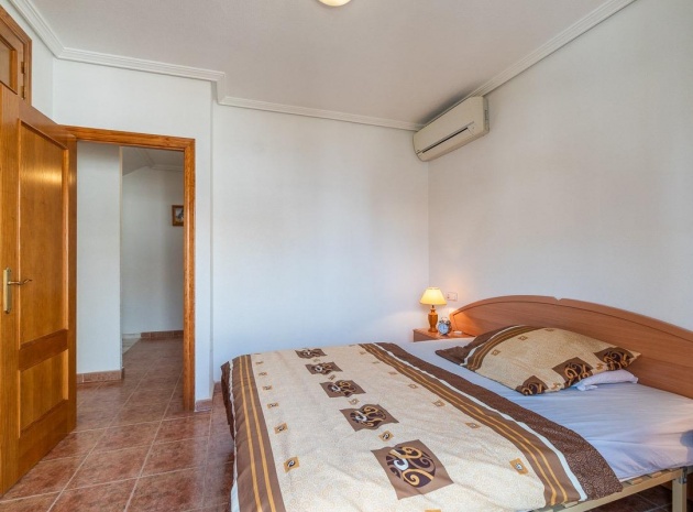 Wiederverkauf - Villa - Punta Prima - la campana