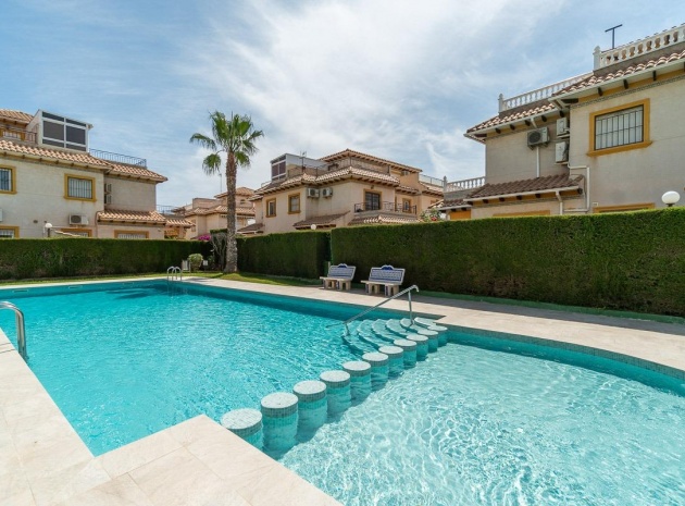 Wiederverkauf - Villa - Punta Prima - la campana