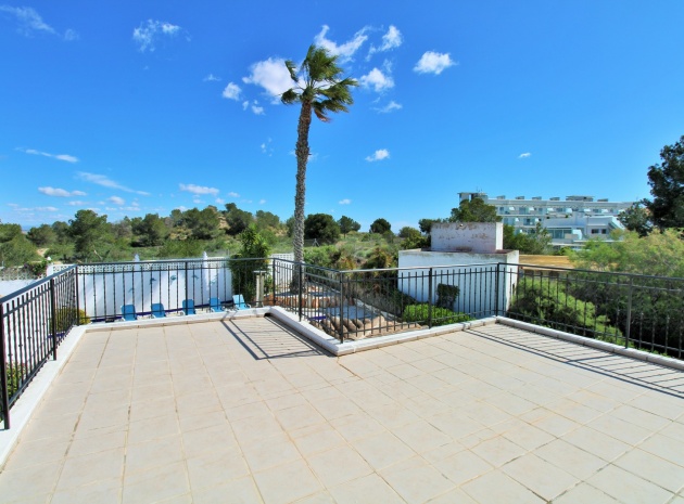 Resale - Townhouse - Villamartin - lomas del golf