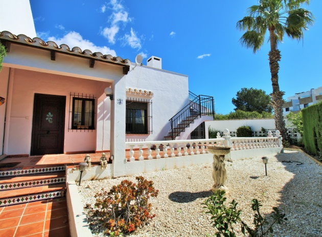 Resale - Townhouse - Villamartin - lomas del golf