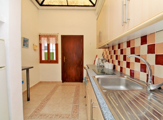 Resale - Townhouse - Villamartin - lomas del golf