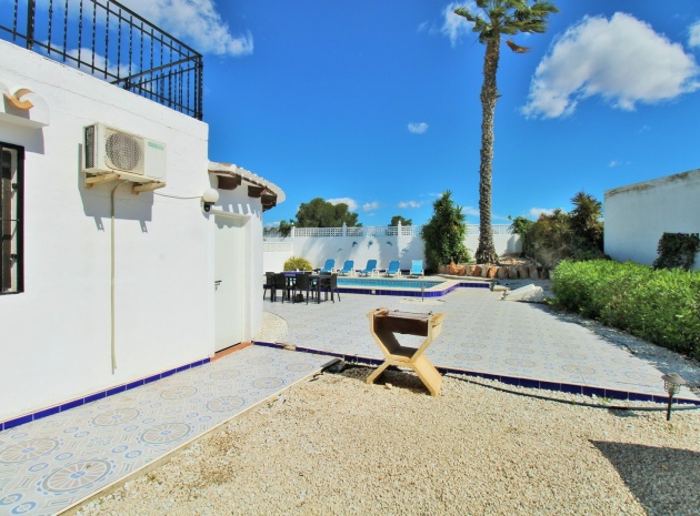 Resale - Townhouse - Villamartin - lomas del golf