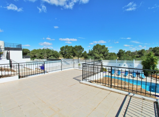 Resale - Townhouse - Villamartin - lomas del golf