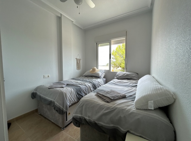 Resale - Apartment - Jacarilla - pueblo