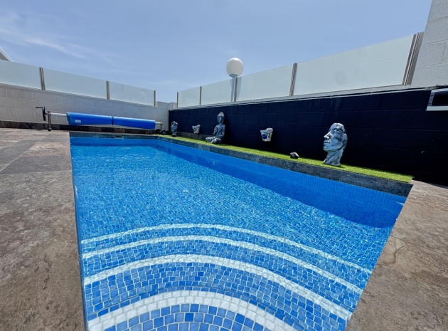 Återförsäljning - Villa - Villamartin