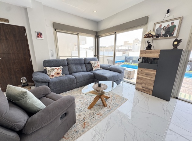 Återförsäljning - Villa - Villamartin