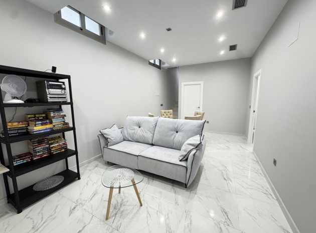 Återförsäljning - Villa - Villamartin