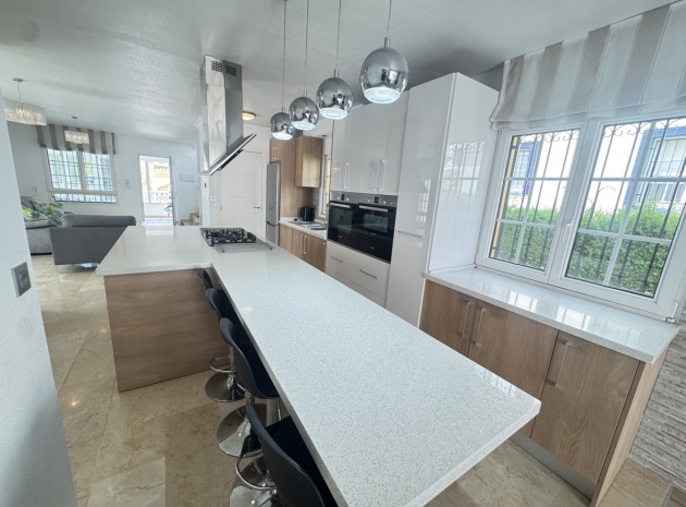 Revente - Villa - Villamartin