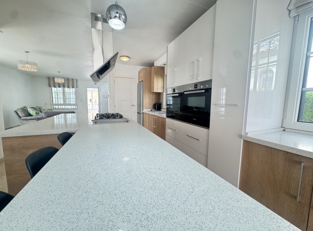 Revente - Villa - Villamartin