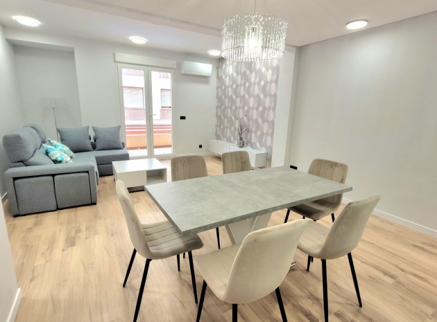 Resale - Apartment - Torrevieja - Beachside Torrevieja
