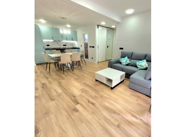 Resale - Apartment - Torrevieja - Beachside Torrevieja