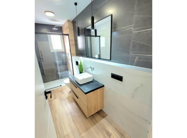 Resale - Apartment - Torrevieja - Beachside Torrevieja