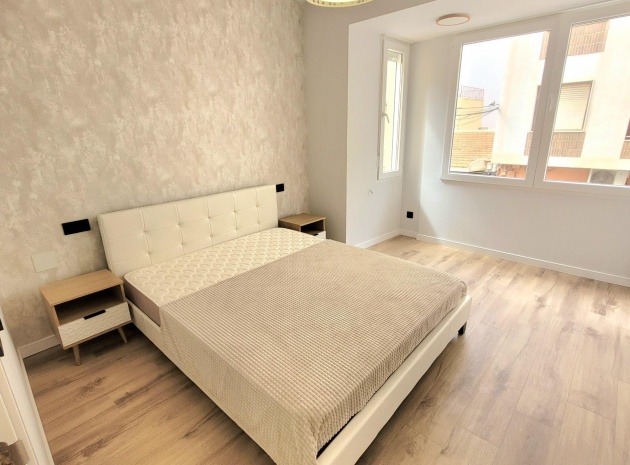 Resale - Apartment - Torrevieja - Beachside Torrevieja